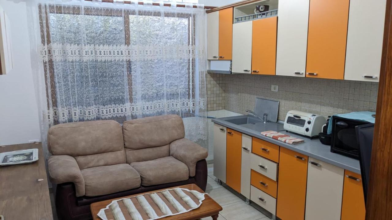 David Guesthouse Shkodër Екстериор снимка