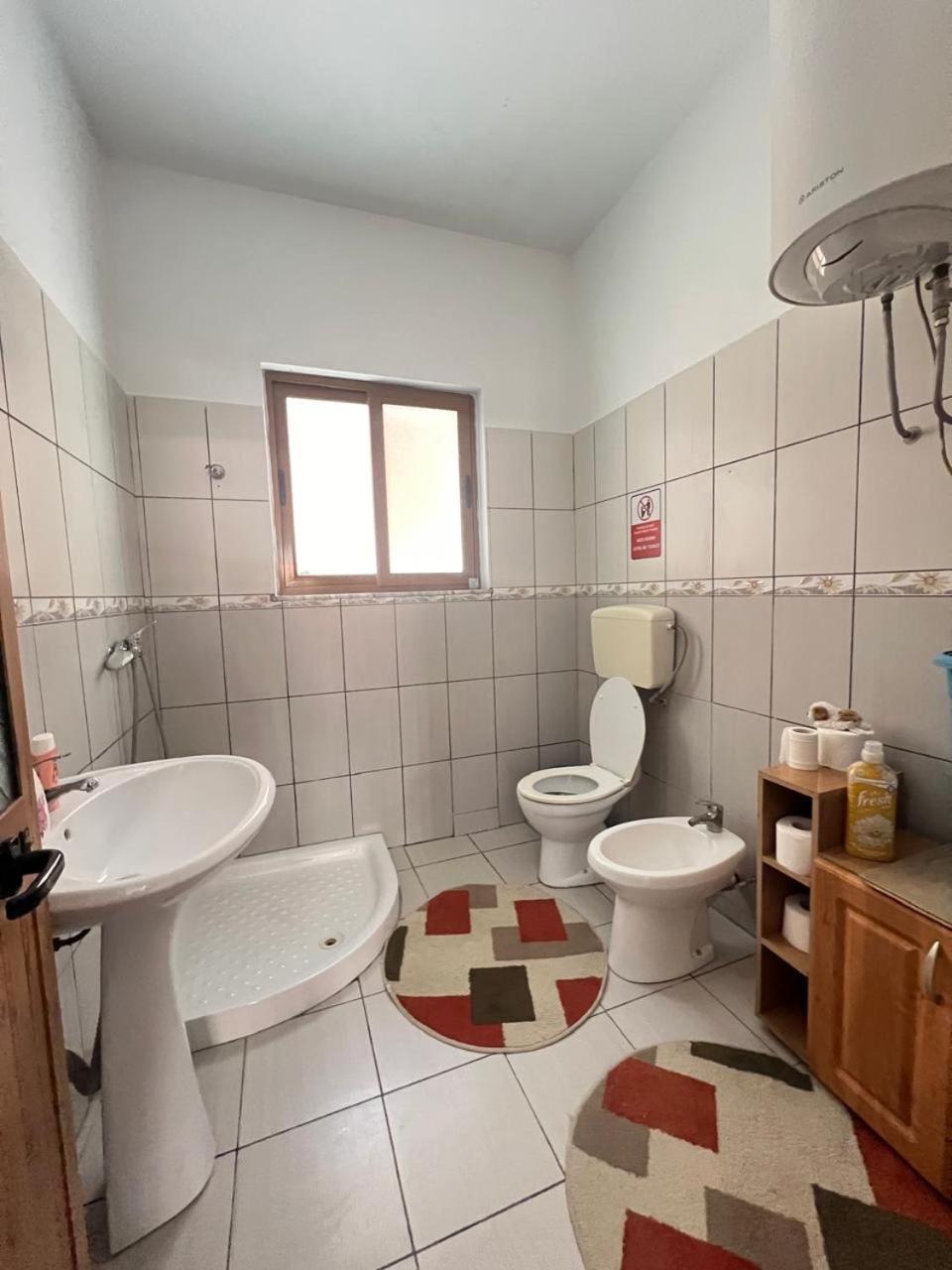David Guesthouse Shkodër Екстериор снимка