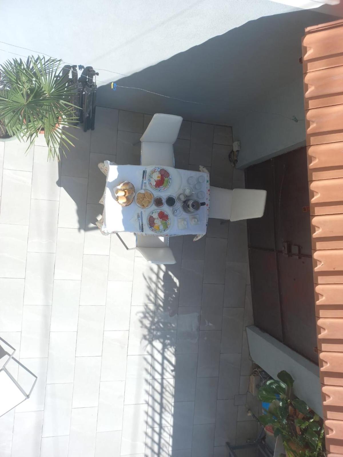 David Guesthouse Shkodër Екстериор снимка