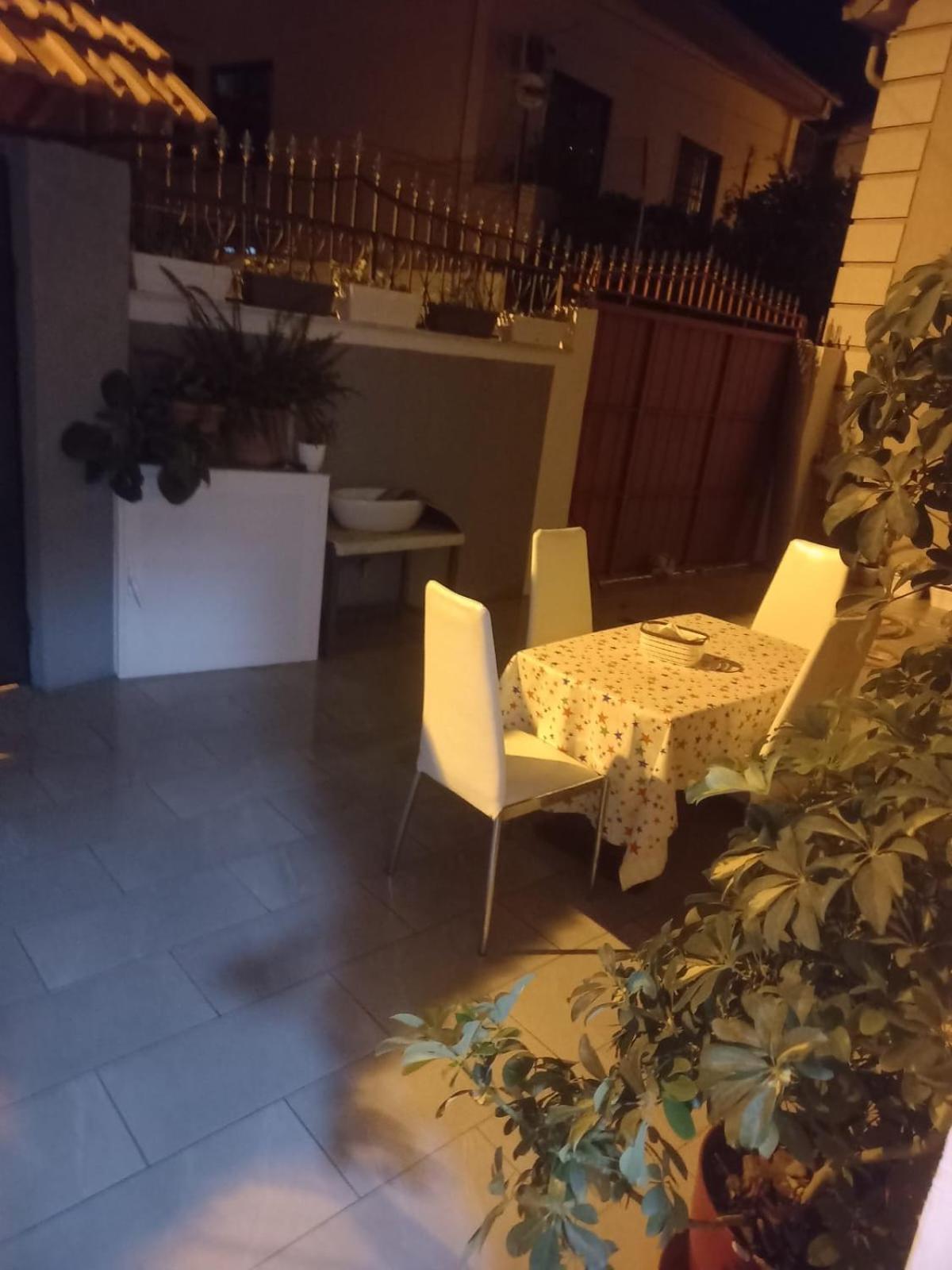David Guesthouse Shkodër Екстериор снимка